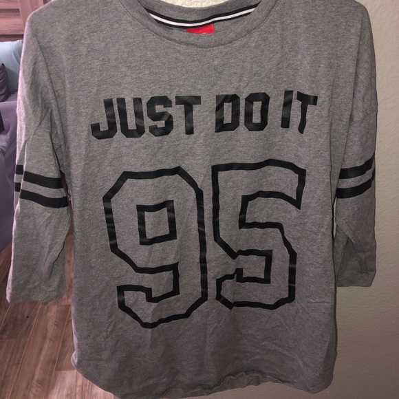 Charcoal Grey Nike Quarter Sleeve Tee Shirt